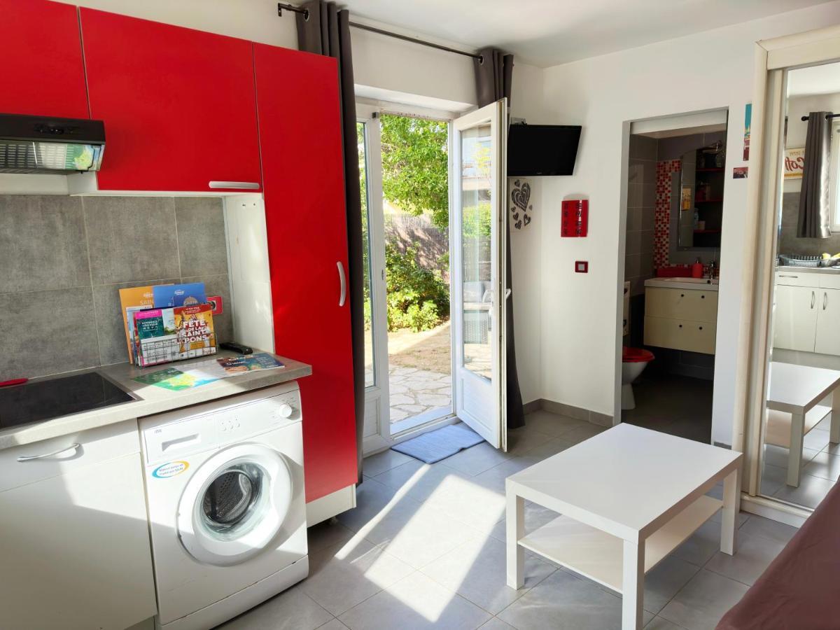 Studio Au Calme Tout Confort Proche Des Plages - Jardin Wifi Parking Fréjus Eksteriør billede